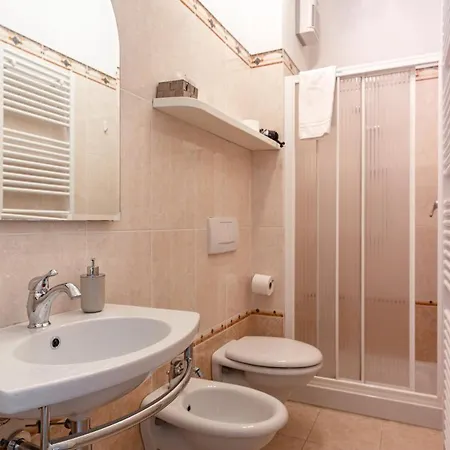 Lucca Franco's Bed and breakfast 3*