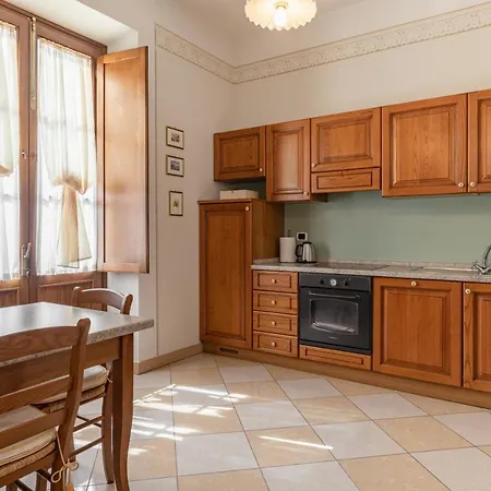 Lucca Franco's فندق مبيت وإفطار