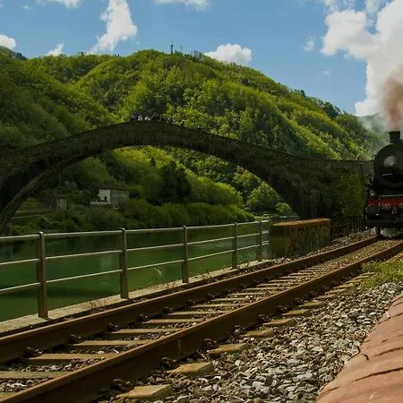 Lucca Franco's فندق مبيت وإفطار 4*