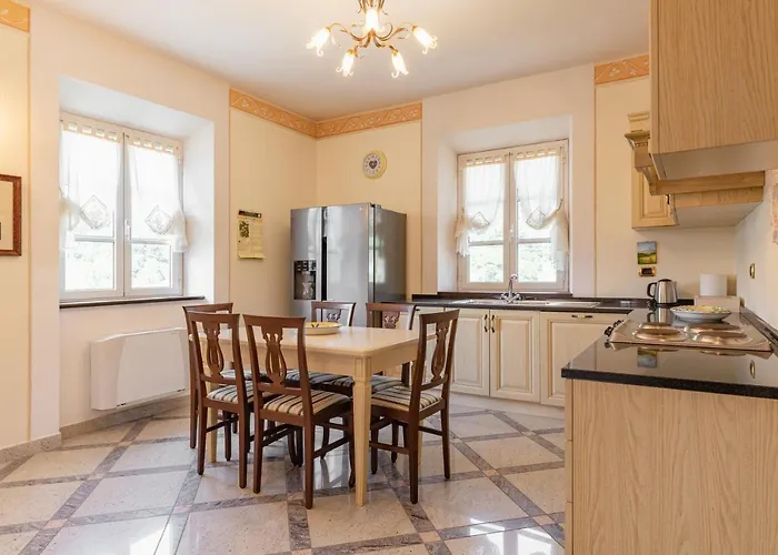 Oda ve Kahvaltı Lucca Franco's 4*