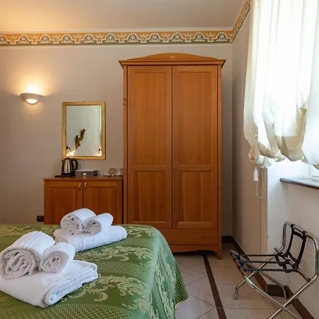 Lucca Franco's Nocleg ze śniadaniem Diecimo