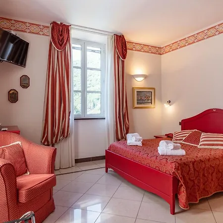 Lucca Franco's Bed & Breakfast Diecimo