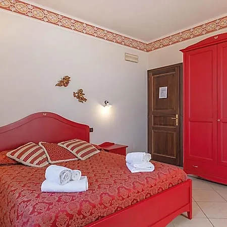Lucca Franco's Bed & Breakfast Diecimo